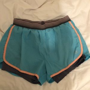 Running shorts medium built in spandex/pants